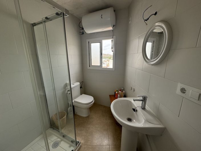 Image No.13-3 Bed Townhouse for sale