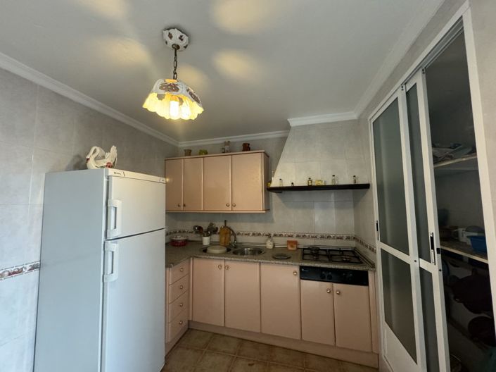 Image No.6-3 Bed Property for sale