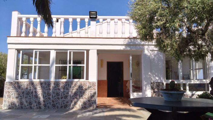 Image No.3-6 Bed Property for sale