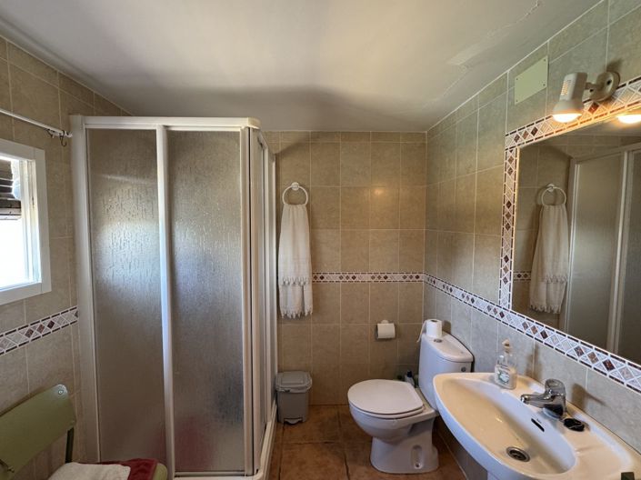 Image No.48-6 Bed Property for sale