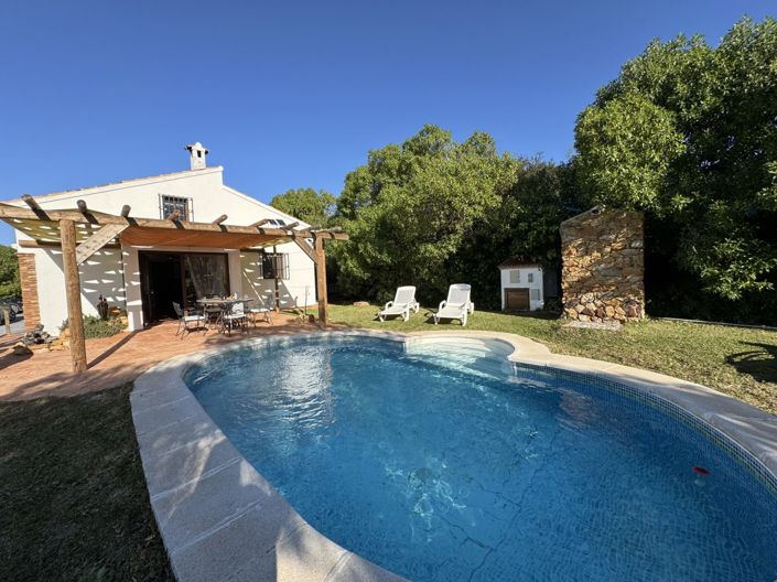 Image No.4-4 Bed Property for sale