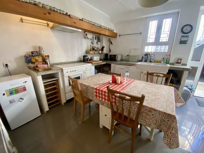 Image No.9-3 Bed Property for sale