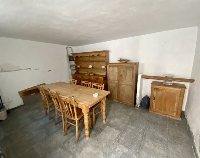 Image No.16-3 Bed Property for sale