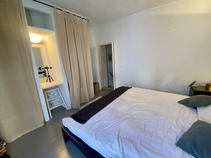 Image No.33-3 Bed Property for sale