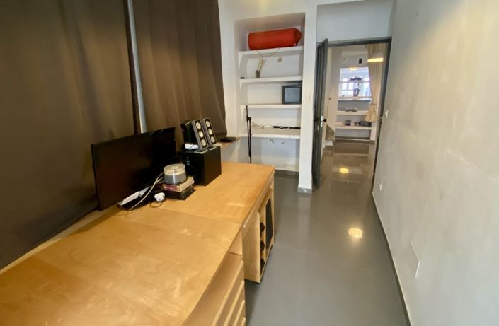 Image No.3-3 Bed Property for sale