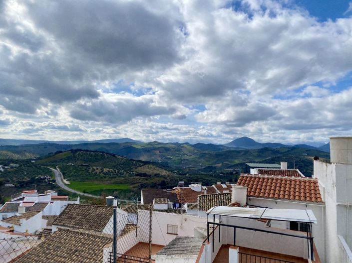 Image No.14-4 Bed Townhouse for sale