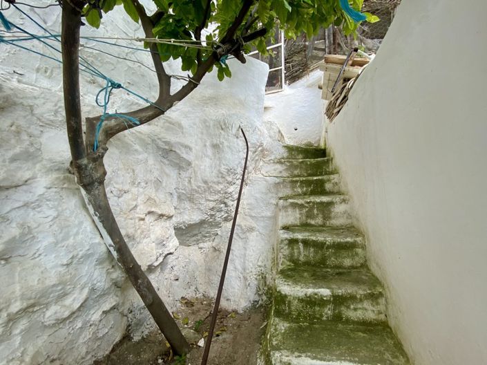 Image No.17-4 Bed Townhouse for sale