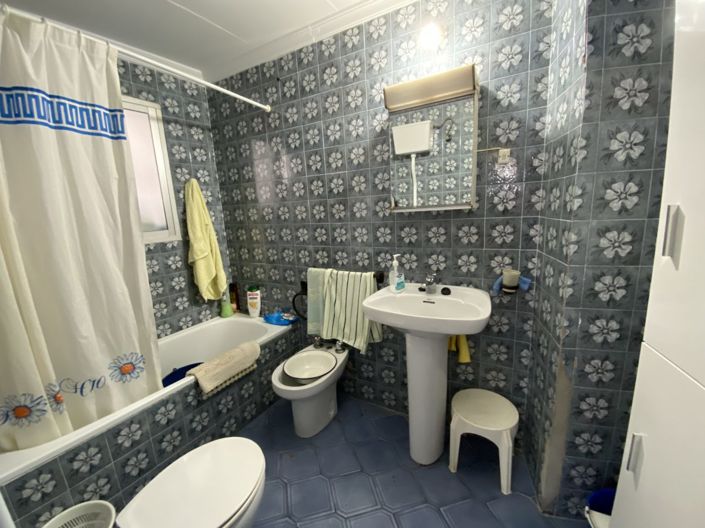 Image No.12-3 Bed Townhouse for sale