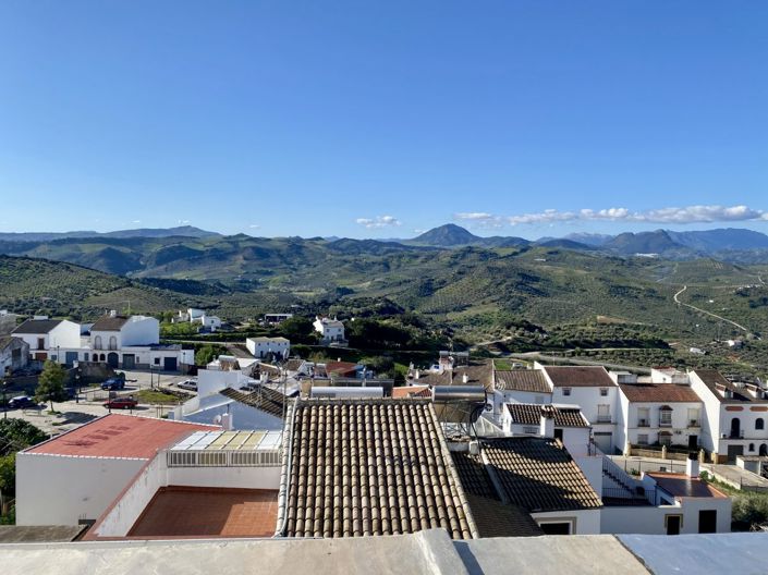 Image No.13-4 Bed Townhouse for sale