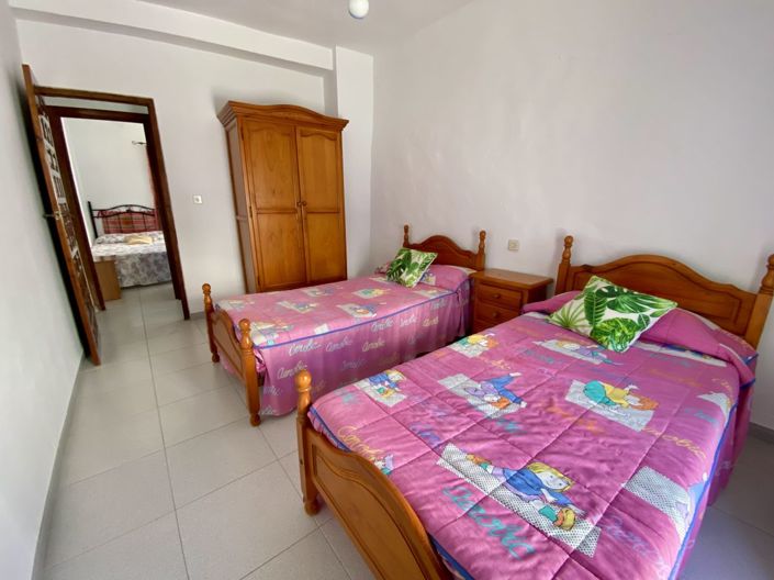 Image No.28-4 Bed Townhouse for sale