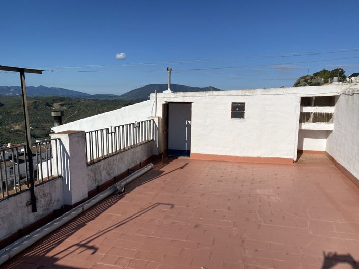 Image No.47-4 Bed Townhouse for sale