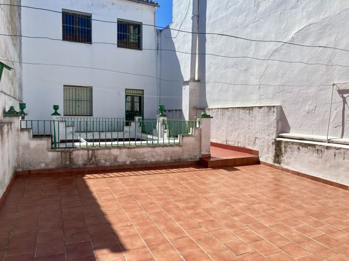 Image No.29-7 Bed Property for sale