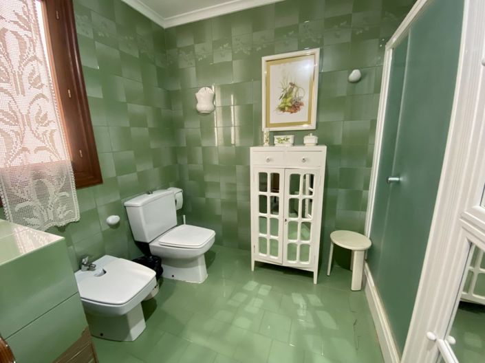 Image No.49-7 Bed Property for sale