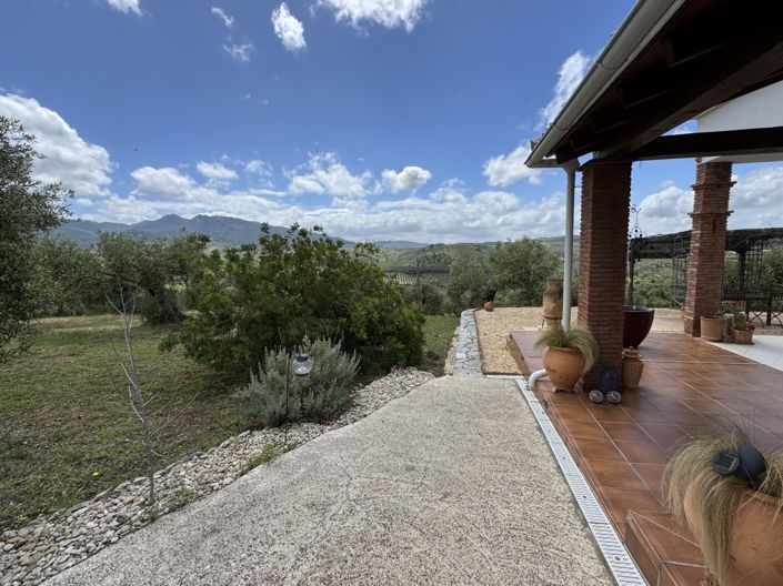 Image No.20-2 Bed Property for sale