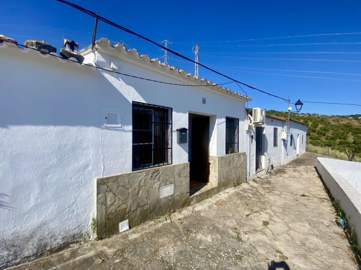 Image No.5-3 Bed Townhouse for sale