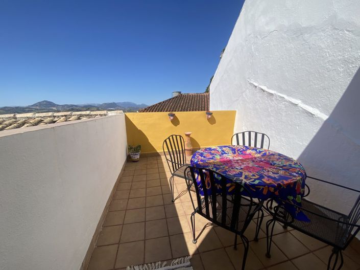 Image No.22-2 Bed Property for sale