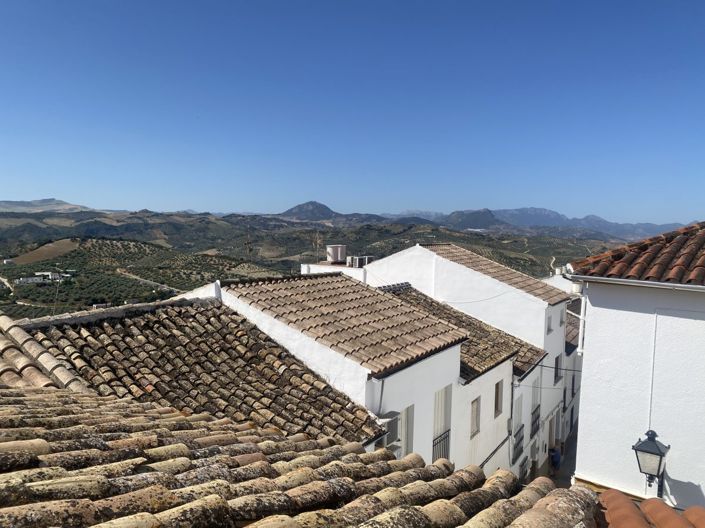 Image No.30-2 Bed Property for sale