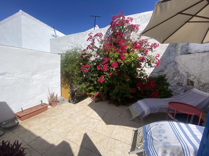 Image No.35-2 Bed Property for sale