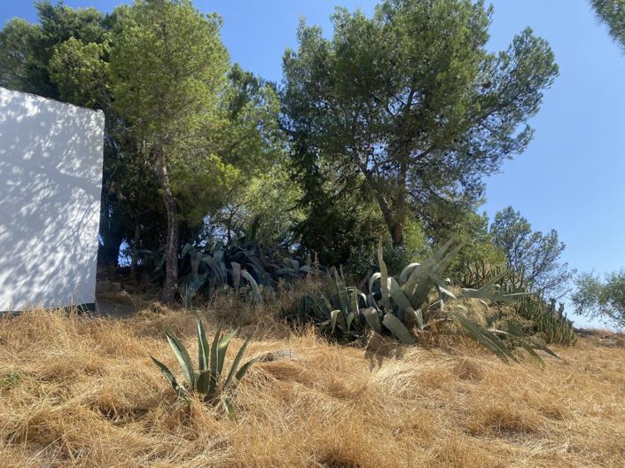 Image No.36-2 Bed Property for sale