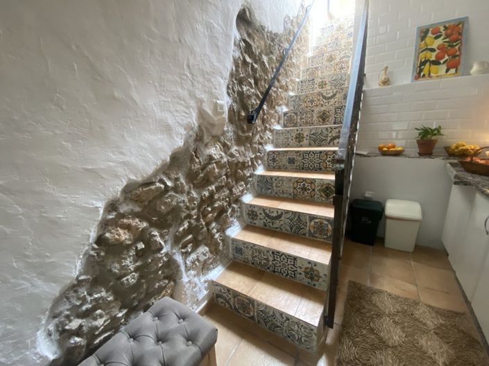 Image No.9-2 Bed Property for sale