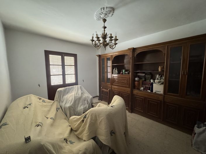 Image No.26-5 Bed Townhouse for sale