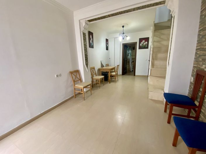 Image No.6-3 Bed Property for sale