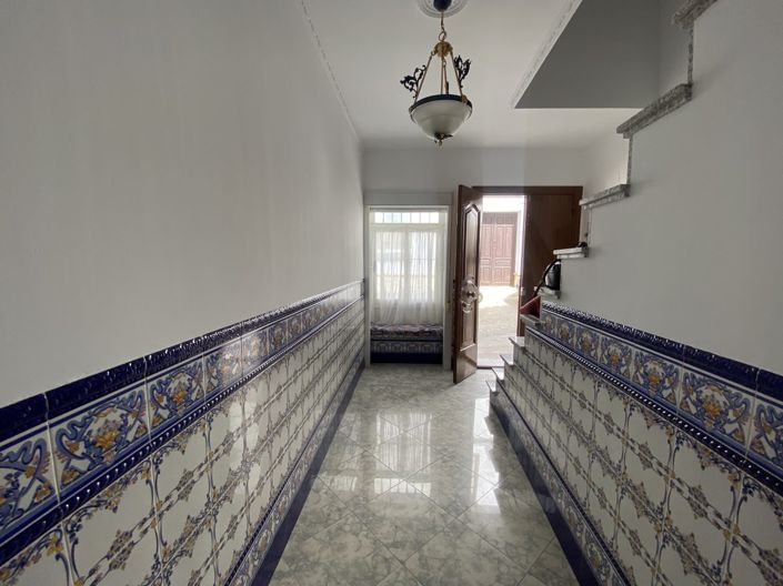 Image No.5-4 Bed Townhouse for sale