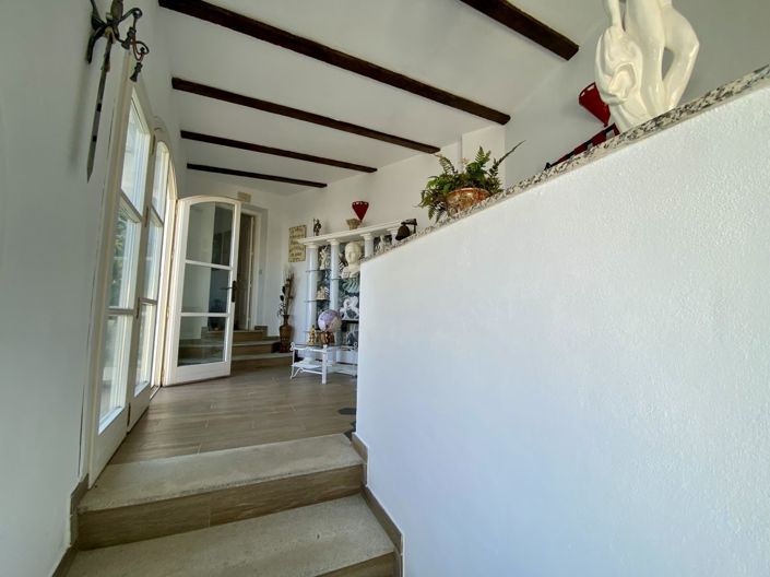 Image No.18-2 Bed Townhouse for sale