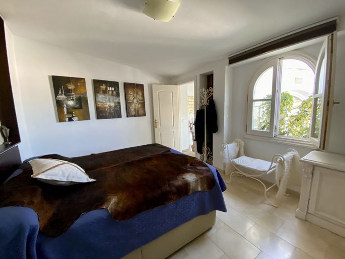 Image No.24-2 Bed Townhouse for sale