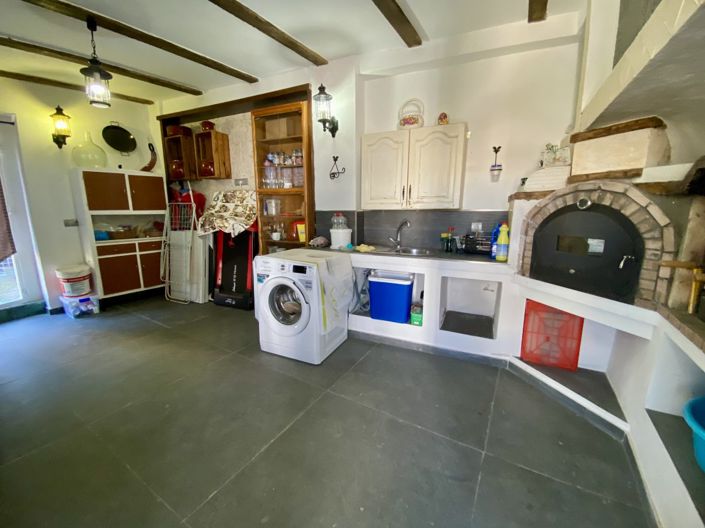 Image No.31-2 Bed Townhouse for sale