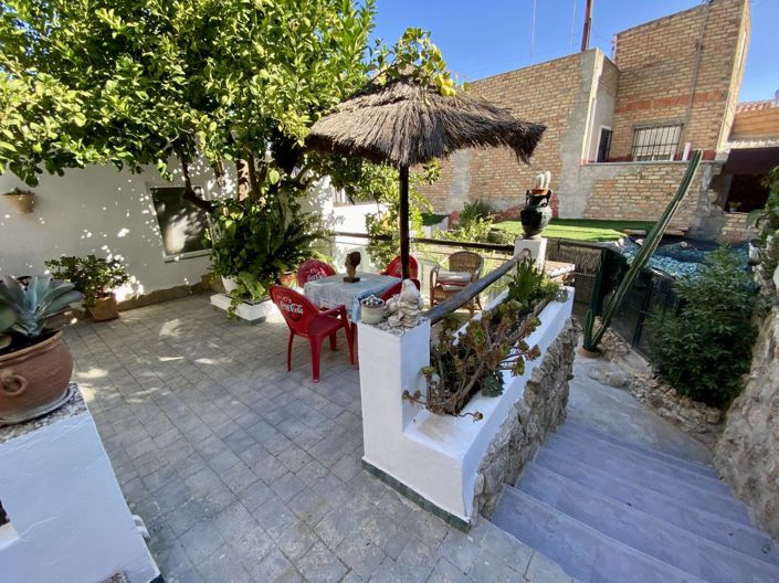 Image No.41-2 Bed Townhouse for sale