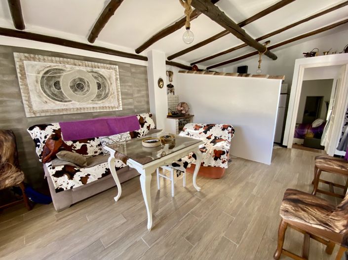 Image No.7-2 Bed Townhouse for sale