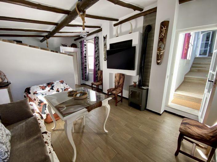 Image No.8-2 Bed Townhouse for sale