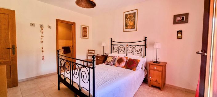 Image No.4-4 Bed Townhouse for sale