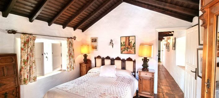 Image No.15-10 Bed Vineyard for sale