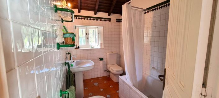 Image No.17-10 Bed Vineyard for sale