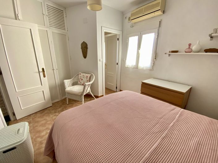 Image No.17-2 Bed Townhouse for sale