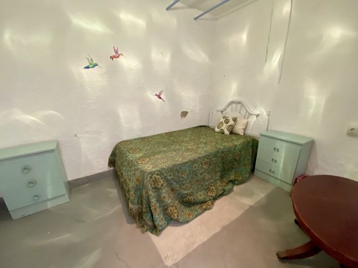 Image No.9-3 Bed Property for sale