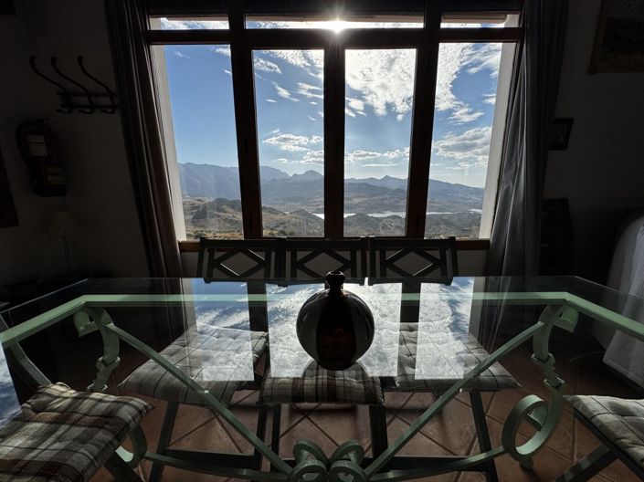 Image No.19-4 Bed Property for sale