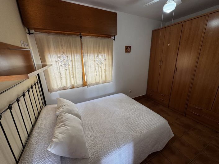 Image No.26-4 Bed Property for sale