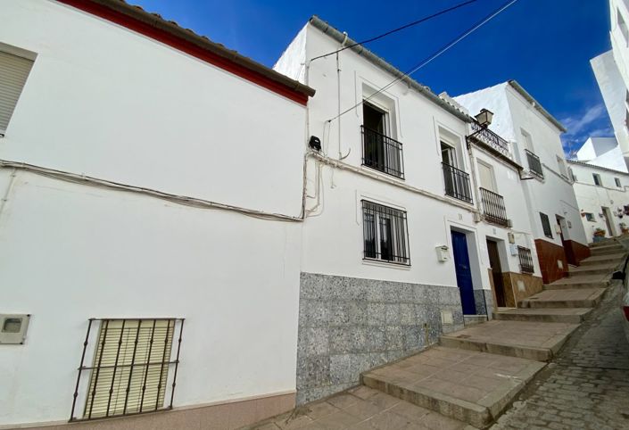 Image No.4-4 Bed Townhouse for sale