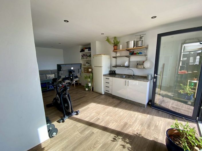 Image No.32-4 Bed Townhouse for sale