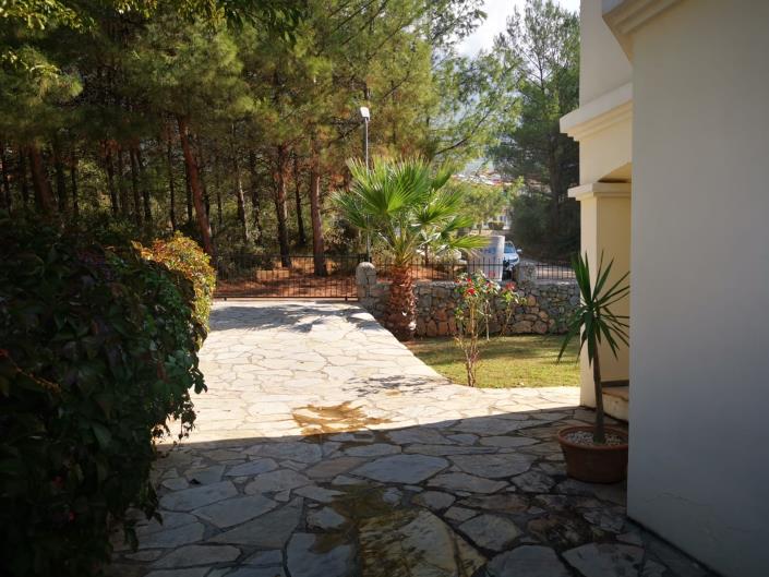 Image No.5-3 Bed Villa / Detached for sale