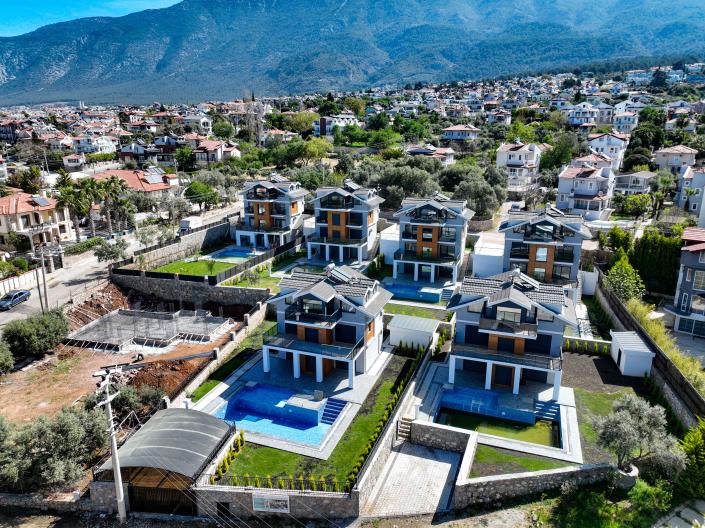 Image No.2-5 Bed Villa / Detached for sale