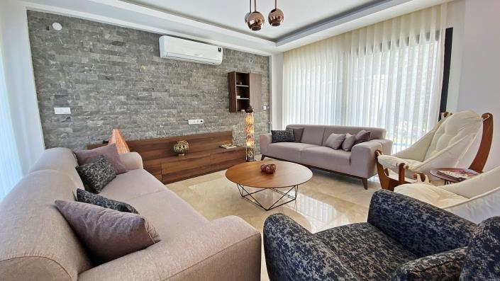 Image No.13-4 Bed Villa / Detached for sale