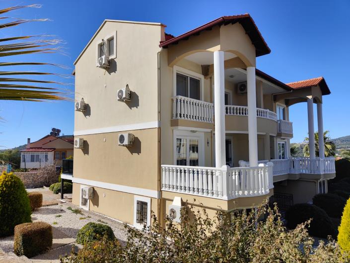 Image No.18-3 Bed Duplex for sale