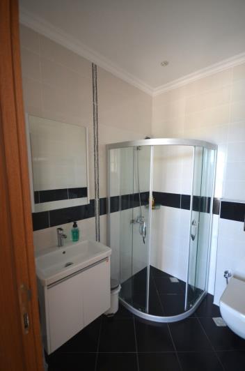 Image No.19-4 Bed Villa / Detached for sale