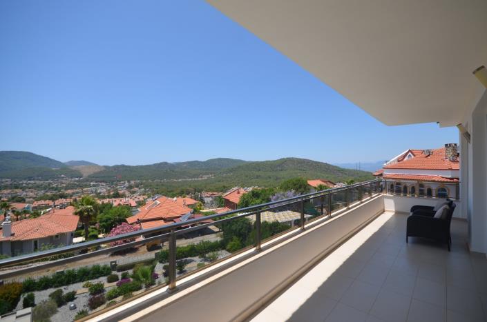 Image No.39-4 Bed Villa / Detached for sale