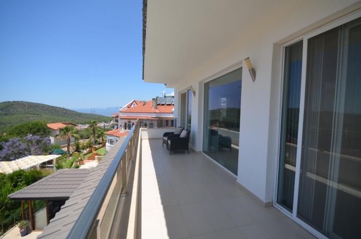 Image No.42-4 Bed Villa / Detached for sale