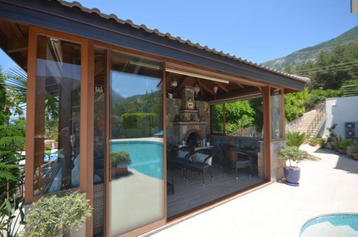 Image No.44-4 Bed Villa / Detached for sale